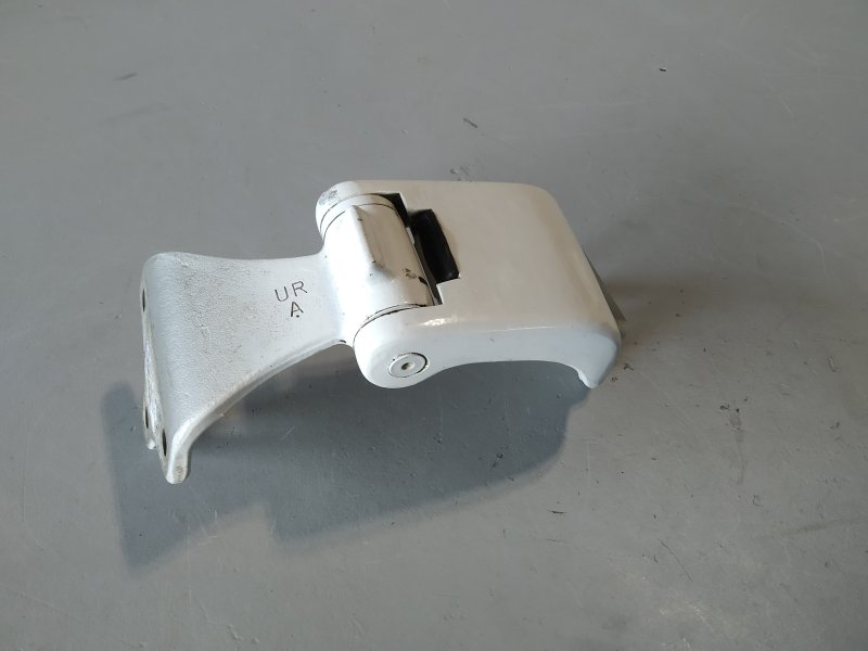 петля багажника, 4240 рублей, Санкт-Петербург