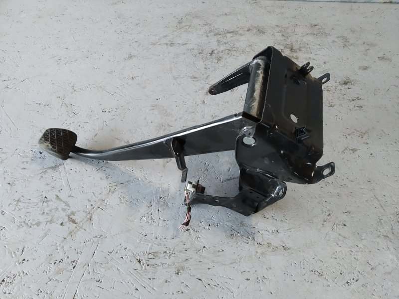 педаль тормоза, 1895 рублей, Санкт-Петербург