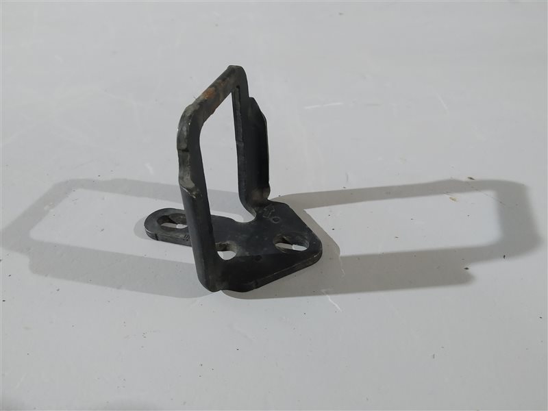 скоба замка капота, 1590 рублей, Санкт-Петербург