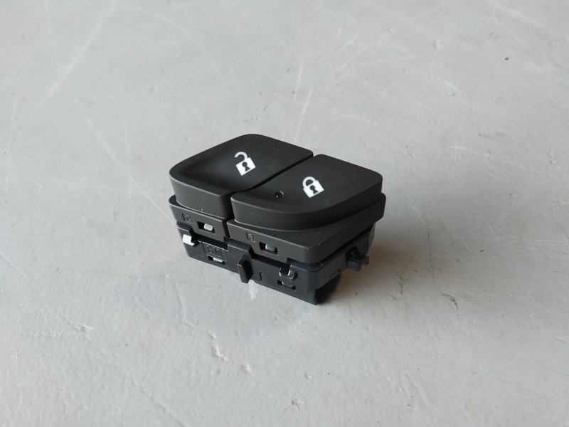 кнопка центрального замка, 1840 рублей, Санкт-Петербург