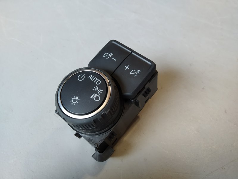 переключатель света, 5035 рублей, Санкт-Петербург