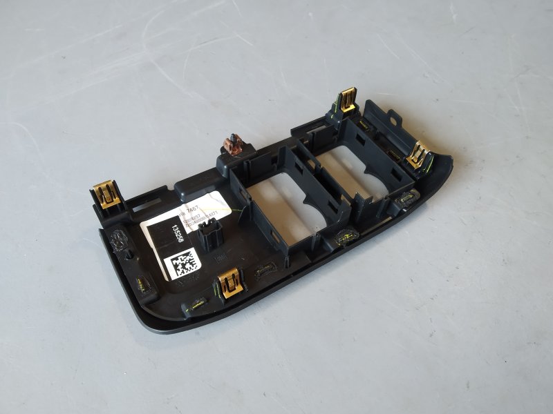 Накладка на торпедо, 2065 рублей, Санкт-Петербург