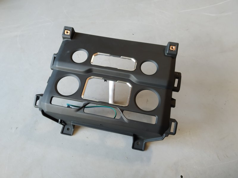 Накладка на торпедо, 4695 рублей, Санкт-Петербург