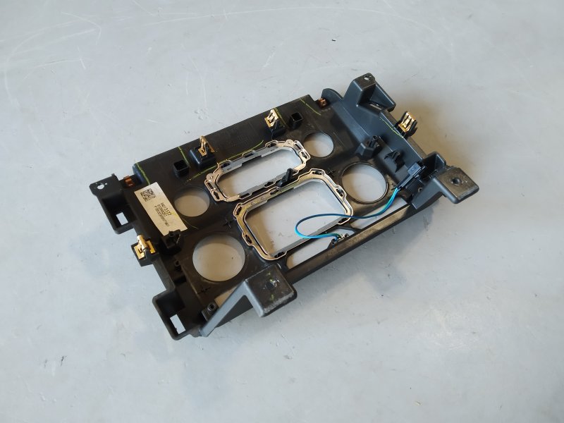 Накладка на торпедо, 4695 рублей, Санкт-Петербург