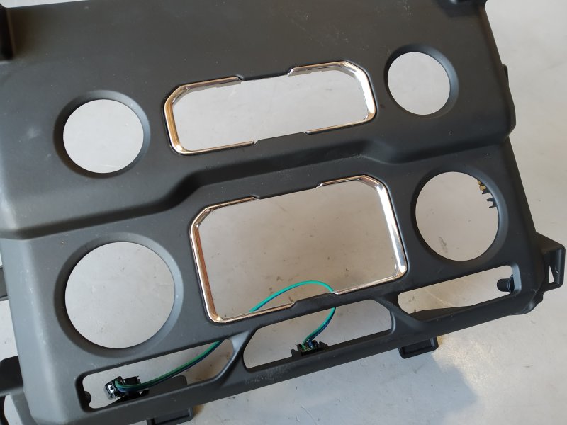 Накладка на торпедо, 4695 рублей, Санкт-Петербург