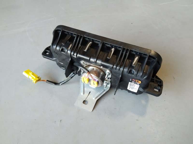 подушка в торпедо, 38530 рублей, Санкт-Петербург