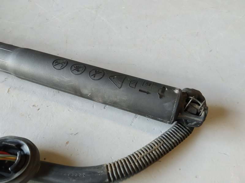 амортизатор багажника, 22765 рублей, Санкт-Петербург