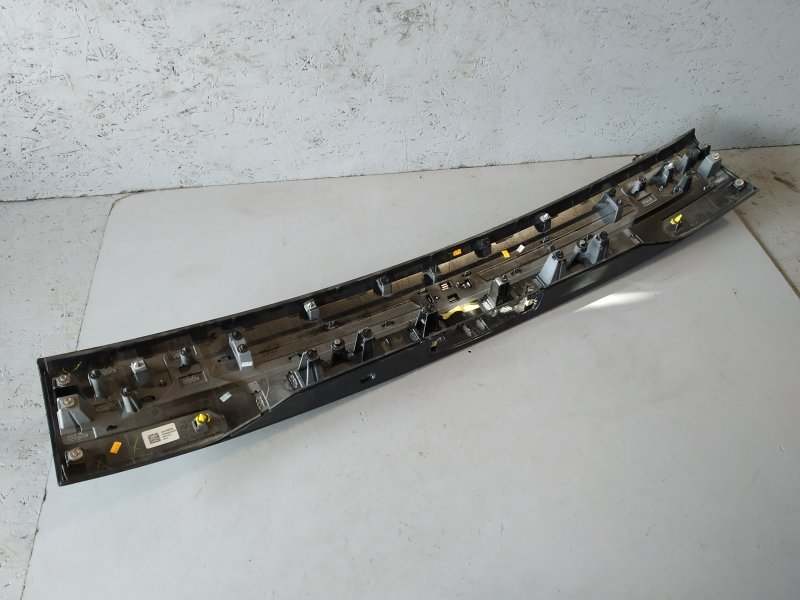 Накладка крышки багажника, 27020 рублей, Санкт-Петербург