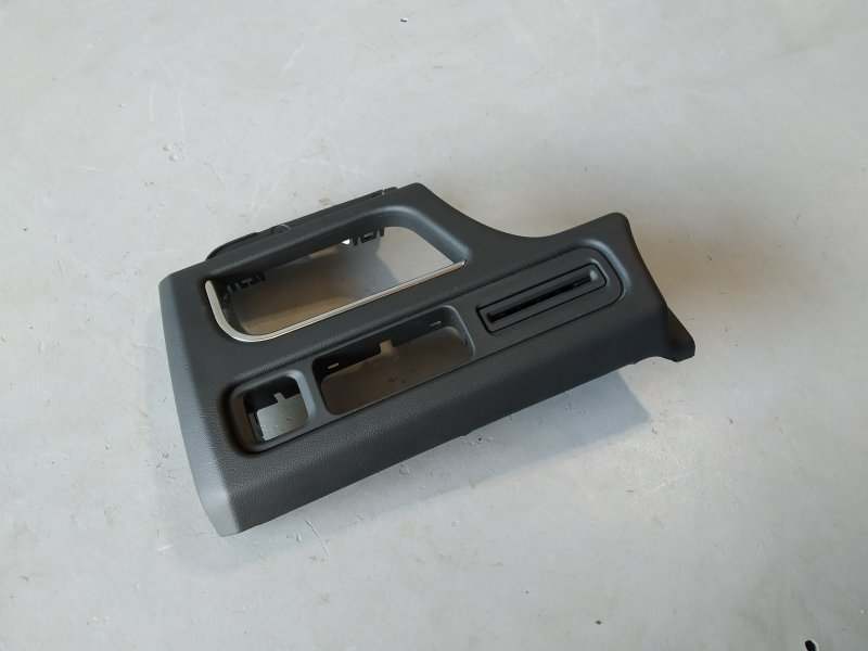 Накладка на торпедо, 2930 рублей, Санкт-Петербург