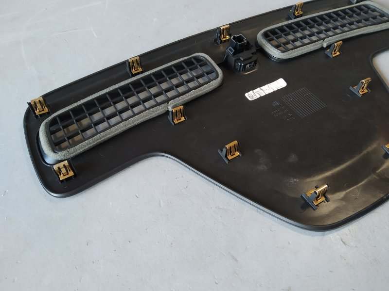 Накладка на торпедо, 2930 рублей, Санкт-Петербург