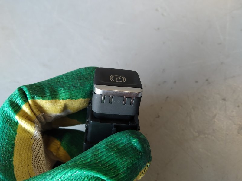 кнопка стояночного тормоза, 3020 рублей, Санкт-Петербург