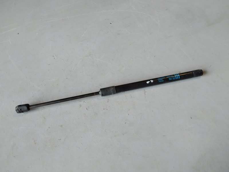 амортизатор капота, 1735 рублей, Санкт-Петербург