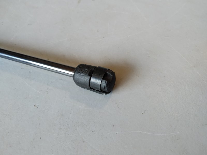 амортизатор капота, 1735 рублей, Санкт-Петербург