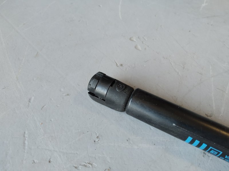 амортизатор капота, 1735 рублей, Санкт-Петербург