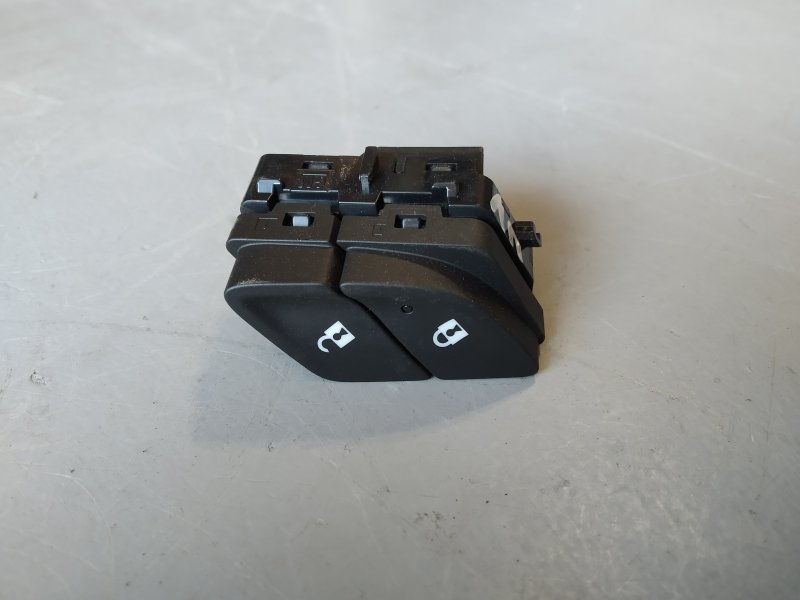 кнопка центрального замка, 1840 рублей, Санкт-Петербург