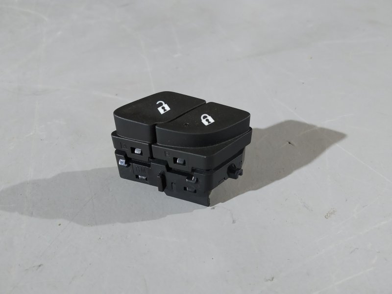 кнопка центрального замка, 1840 рублей, Санкт-Петербург