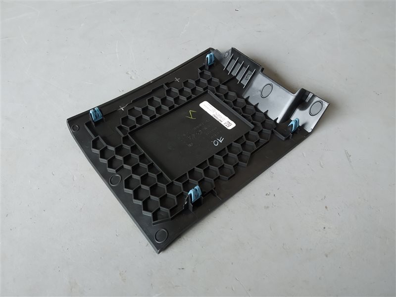 Накладка на торпедо, 1605 рублей, Санкт-Петербург