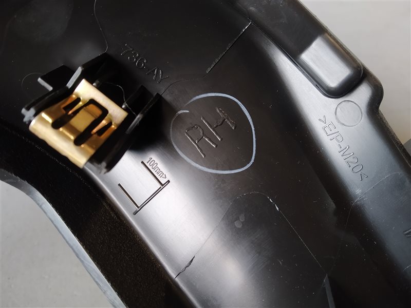 Накладка на торпедо, 1900 рублей, Санкт-Петербург