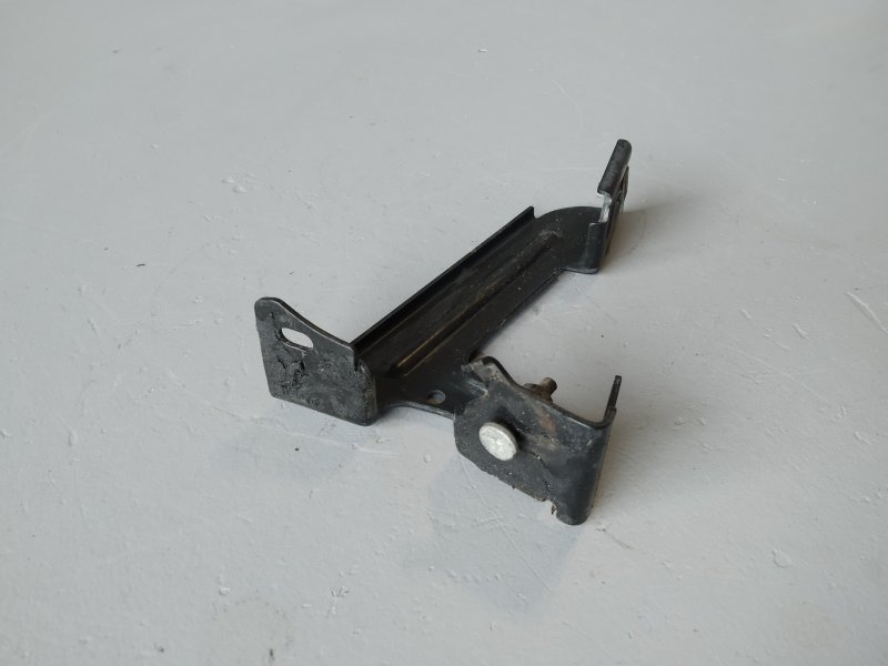 кронштейн бампера, 4520 рублей, Санкт-Петербург