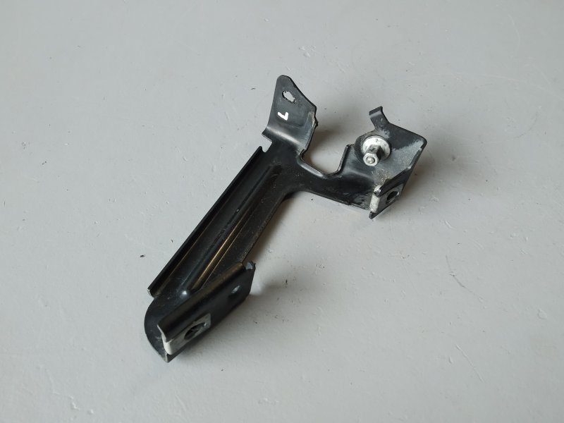 кронштейн бампера, 4520 рублей, Санкт-Петербург