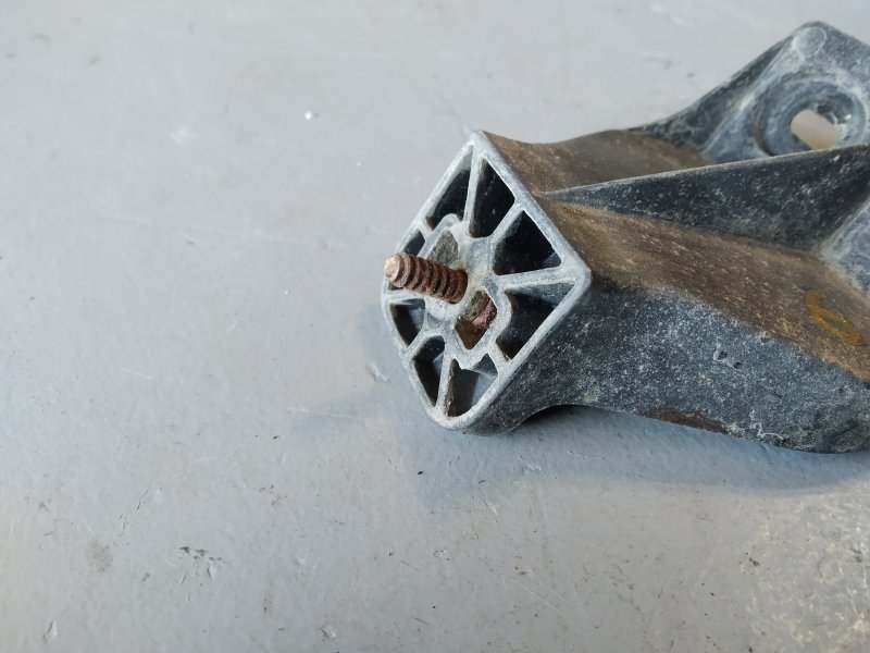 кронштейн, 665 рублей, Санкт-Петербург