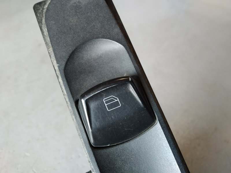 кнопка стеклоподъемника, 1045 рублей, Санкт-Петербург