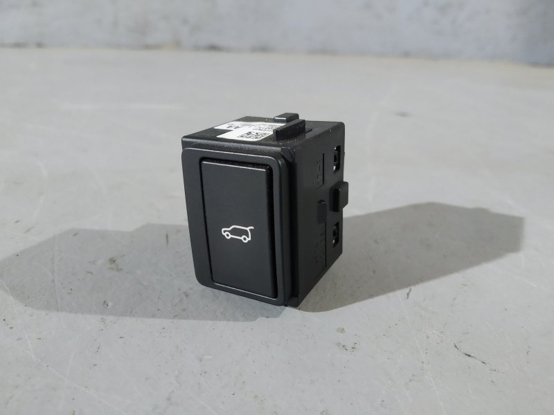 кнопка крышки багажника, 1370 рублей, Санкт-Петербург