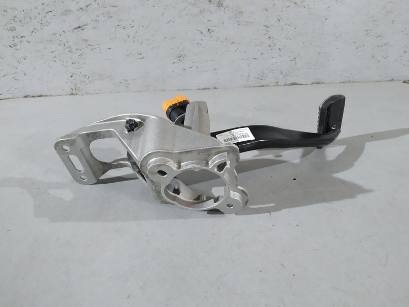 педаль тормоза, 1715 рублей, Санкт-Петербург