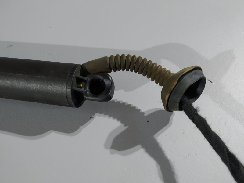 амортизатор багажника, 17805 рублей, Санкт-Петербург