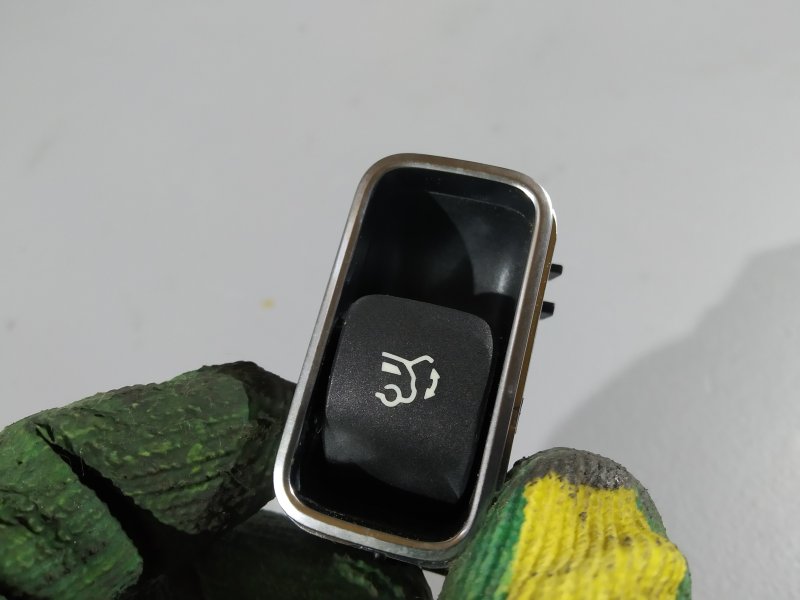 кнопка крышки багажника, 2150 рублей, Санкт-Петербург