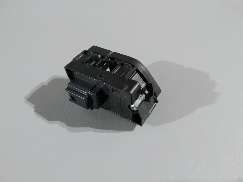 кнопка центрального замка, 640 рублей, Санкт-Петербург