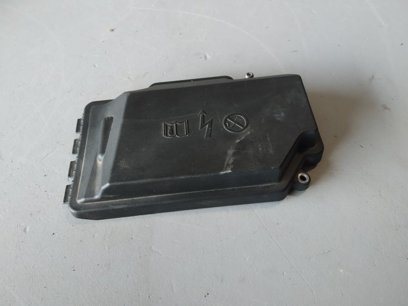 крышка блока предохранителей, 1895 рублей, Санкт-Петербург