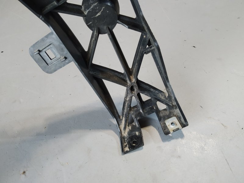 кронштейн бампера, 6715 рублей, Санкт-Петербург