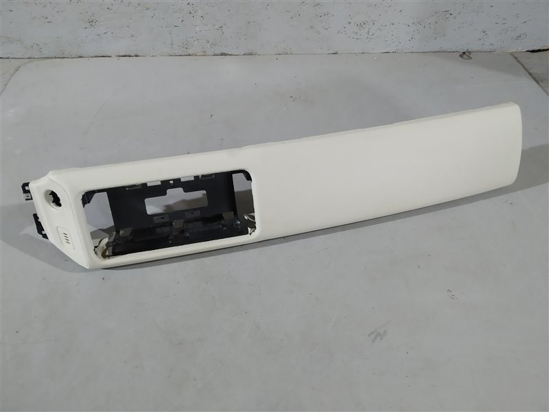 Накладка на торпедо, 18920 рублей, Санкт-Петербург