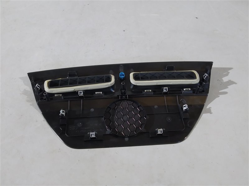 Накладка на торпедо, 2360 рублей, Санкт-Петербург