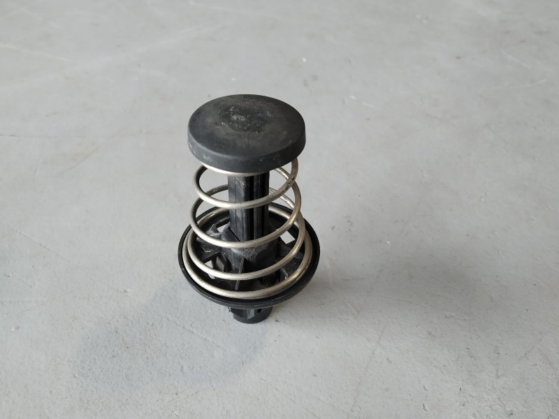 пружина капота, 1320 рублей, Санкт-Петербург