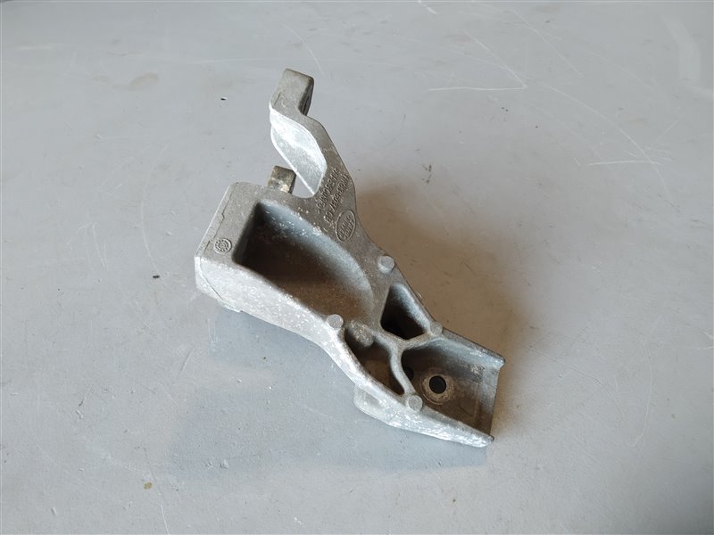 кронштейн двигателя, 6110 рублей, Санкт-Петербург