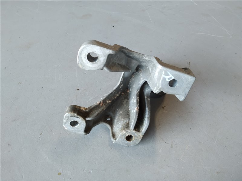 кронштейн двигателя, 6110 рублей, Санкт-Петербург