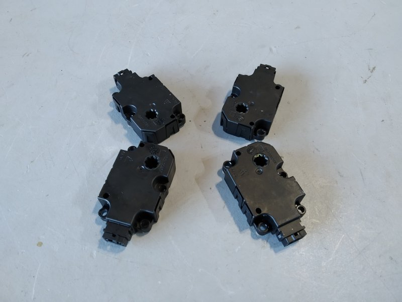 моторчик заслонки печки, 3965 рублей, Санкт-Петербург