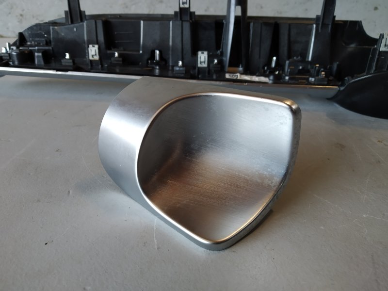 Накладка на торпедо, 10010 рублей, Санкт-Петербург