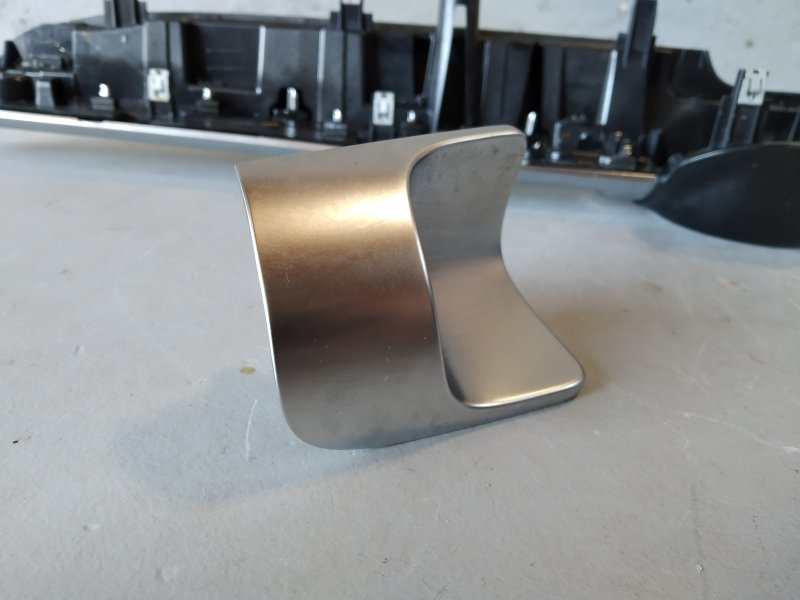 Накладка на торпедо, 10010 рублей, Санкт-Петербург