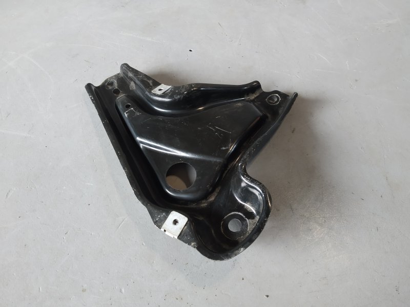 Кронштейн подрамника, 2305 рублей, Санкт-Петербург