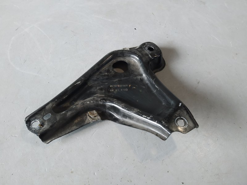 Кронштейн подрамника, 2305 рублей, Санкт-Петербург