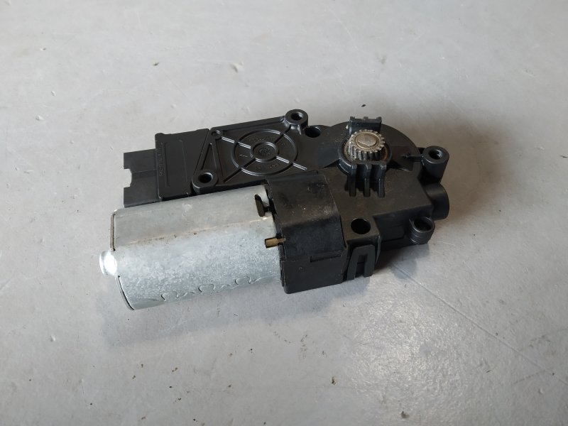 моторчик люка, 3775 рублей, Санкт-Петербург