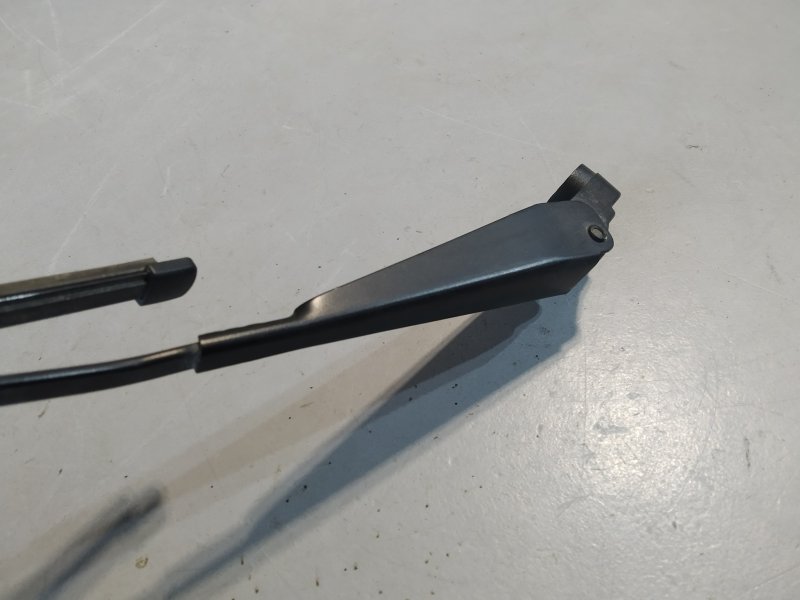 поводок стеклоочистителя, 1720 рублей, Санкт-Петербург