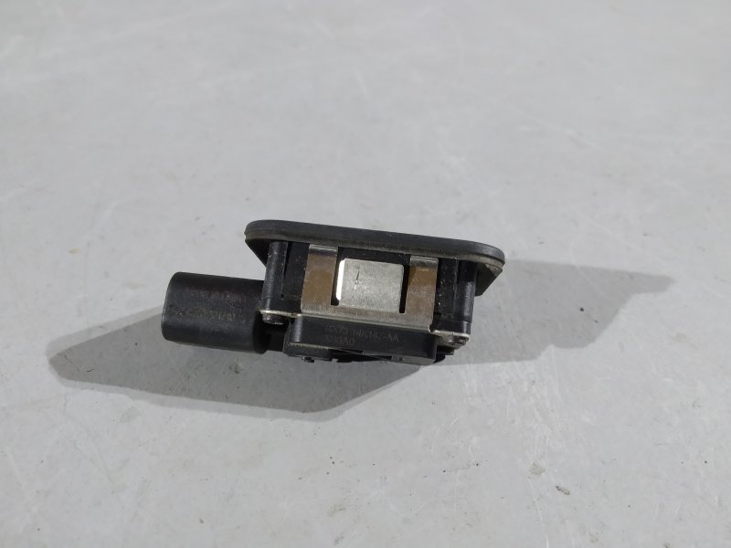 кнопка крышки багажника, 1030 рублей, Санкт-Петербург