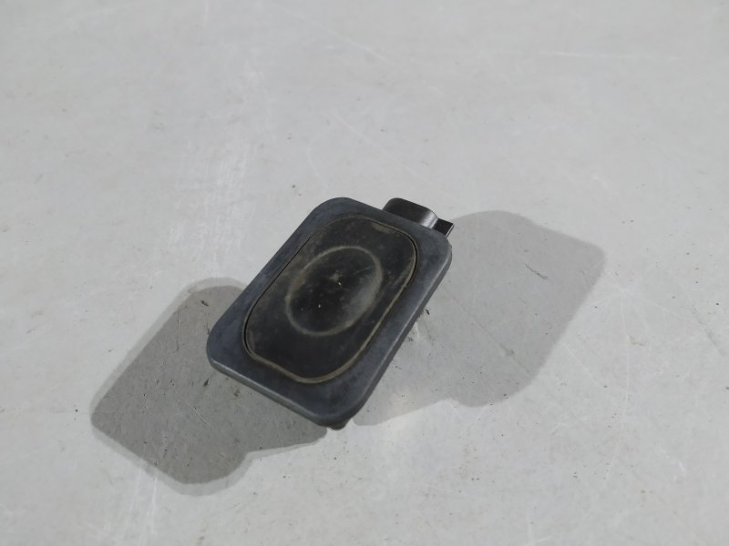 кнопка крышки багажника, 1030 рублей, Санкт-Петербург