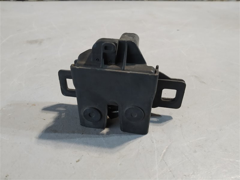 замок капота, 2695 рублей, Санкт-Петербург