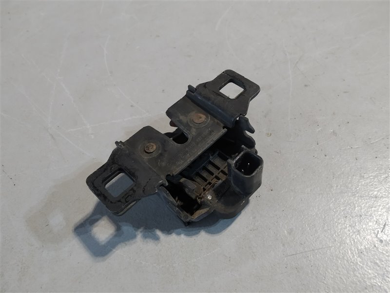 замок капота, 2695 рублей, Санкт-Петербург