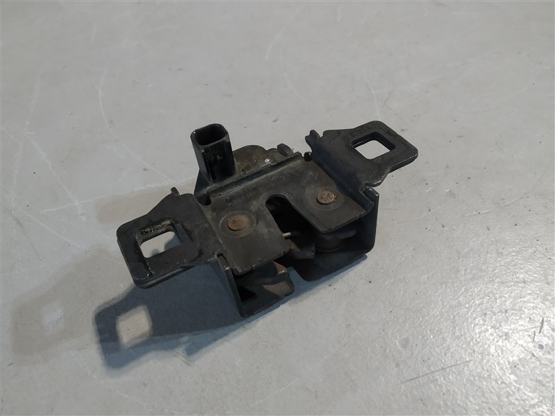 замок капота, 2695 рублей, Санкт-Петербург